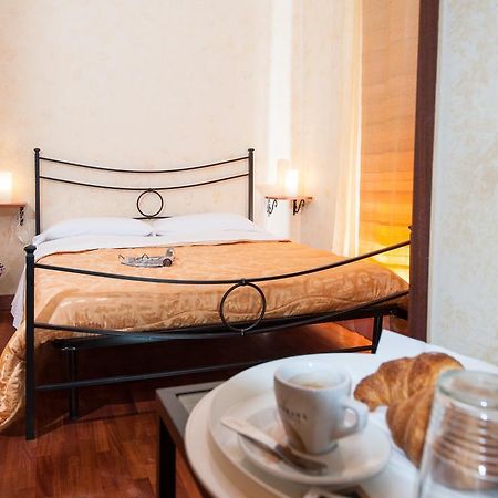 Отель Residenza Laterano Рим Экстерьер фото