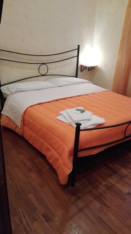 Отель Residenza Laterano Рим Номер фото