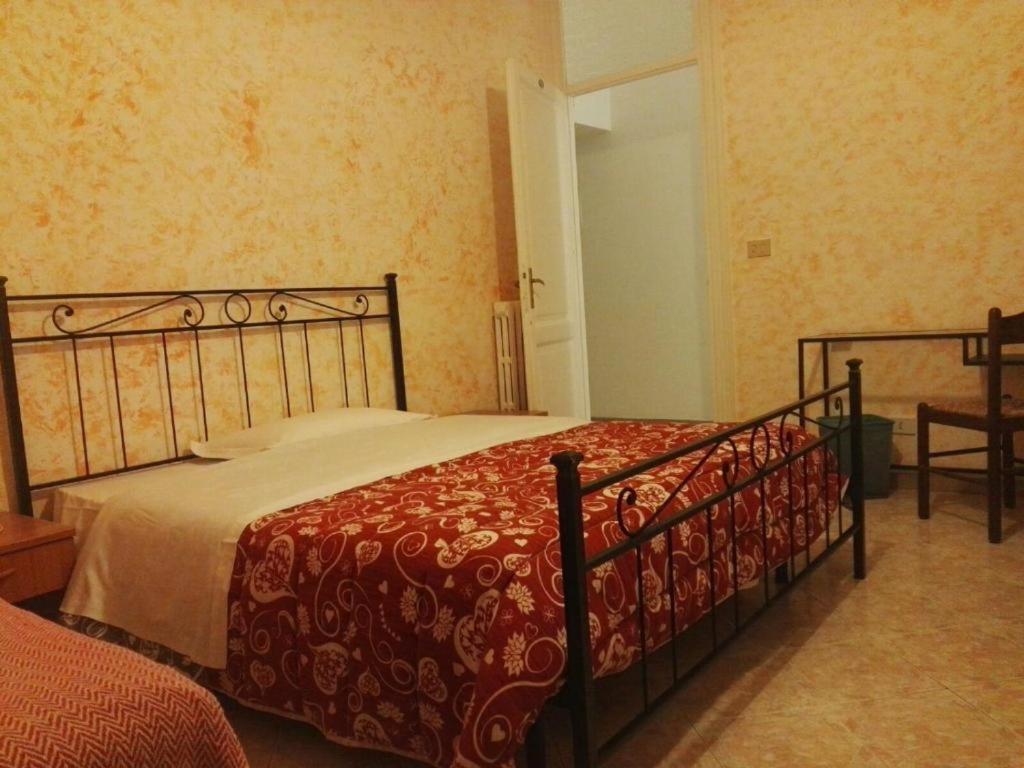 Отель Residenza Laterano Рим Экстерьер фото